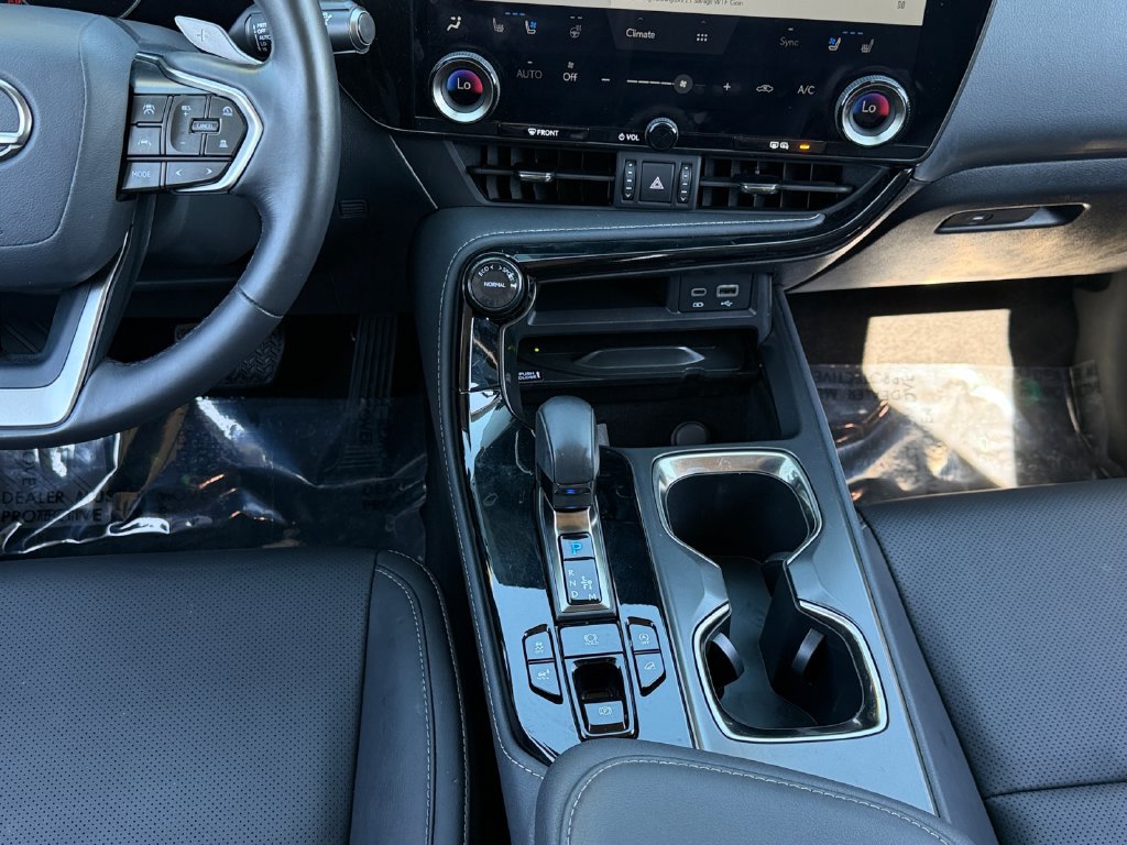 Certified 2025 Lexus NX 350 AWD w/ Premium Package image 13