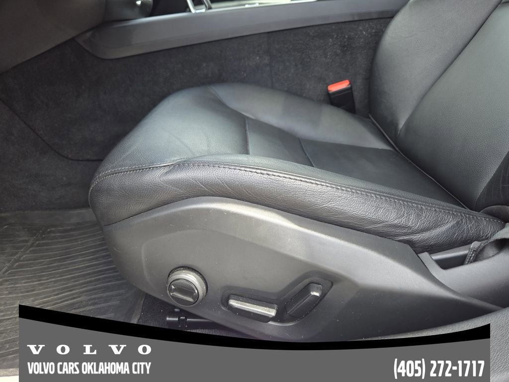 Used 2025 Volvo S60 B5 Core AWD/4WD image 23