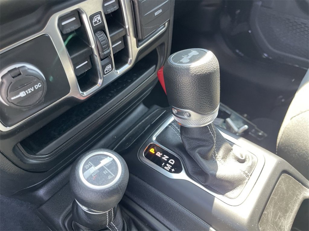 Used 2022 Jeep Wrangler Unlimited Sahara image 20