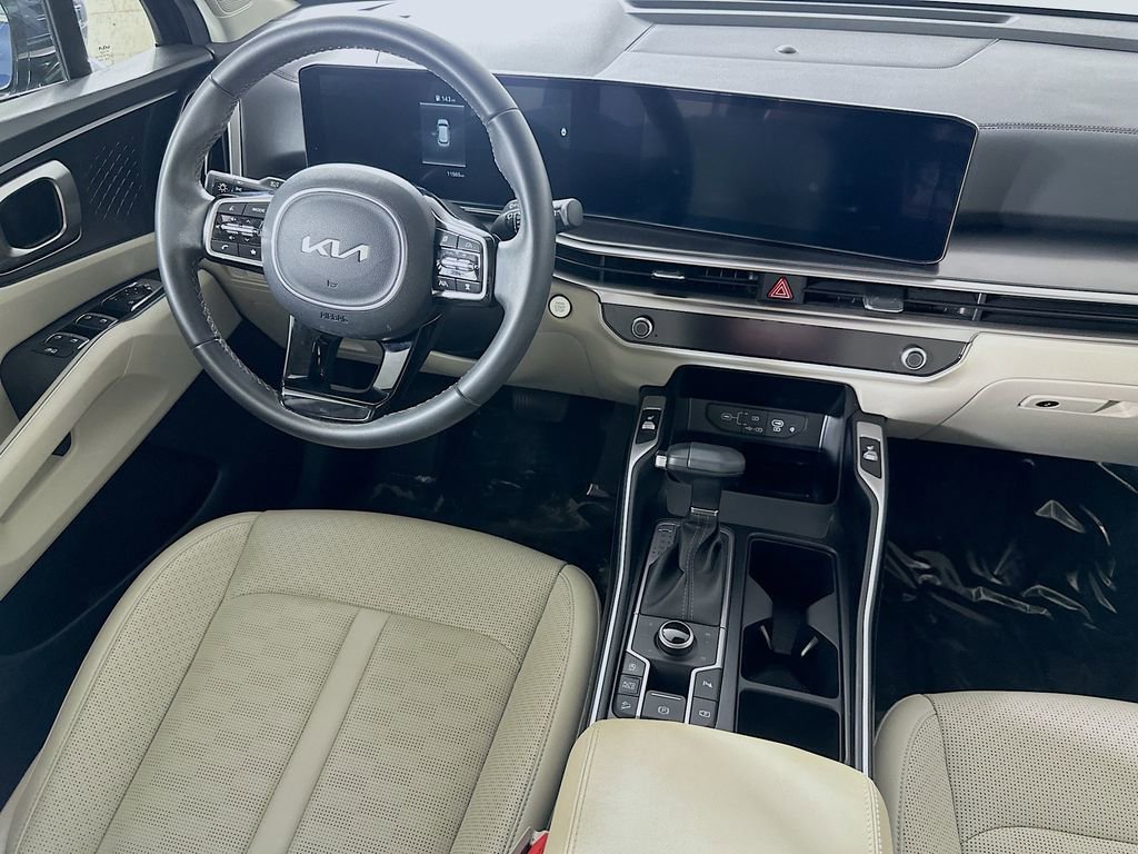 Used 2024 Kia Sorento S w/ Panoramic Sunroof Package image 17