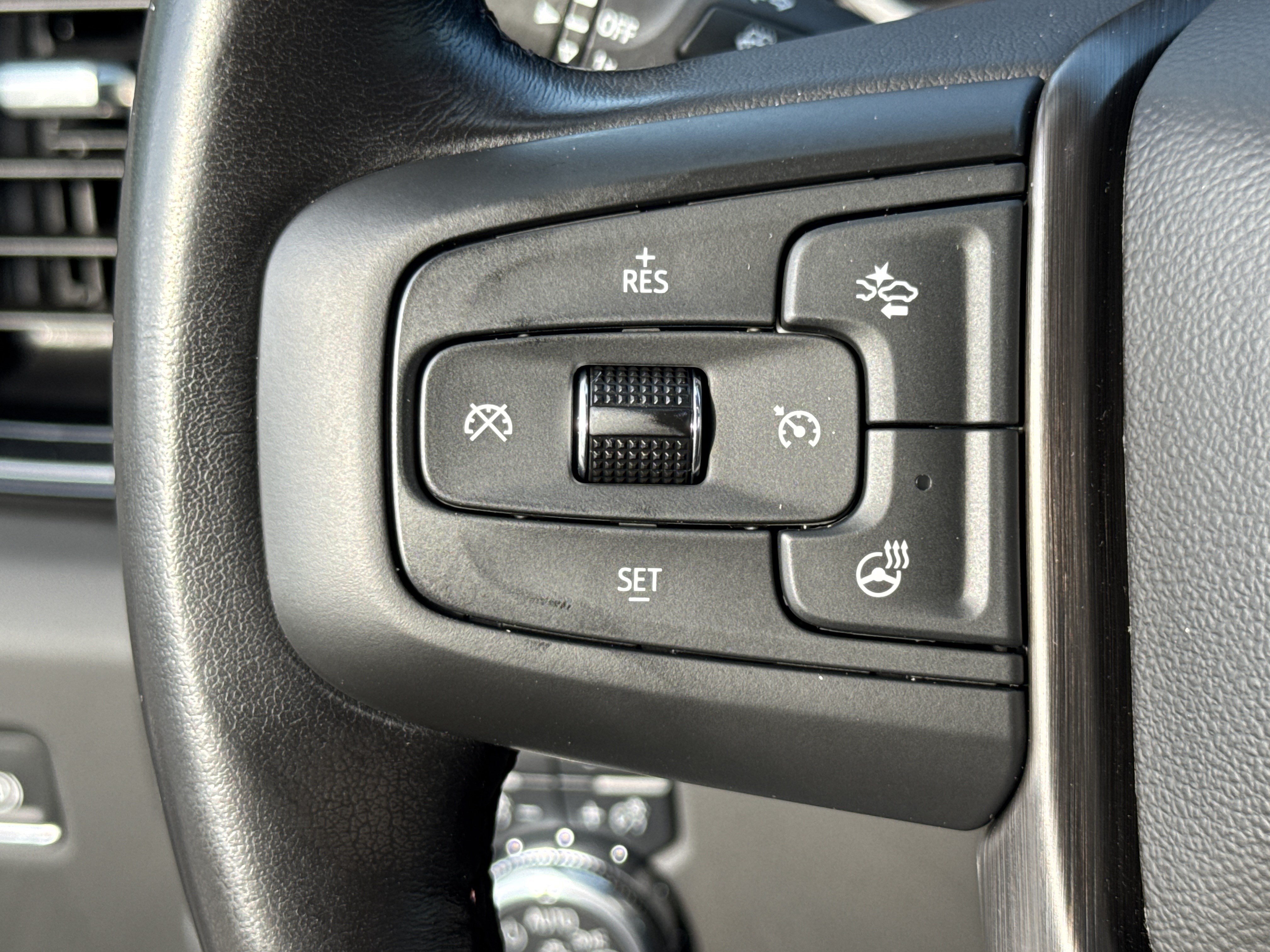 Used 2025 GMC Sierra 2500 AT4X AWD/4WD image 21