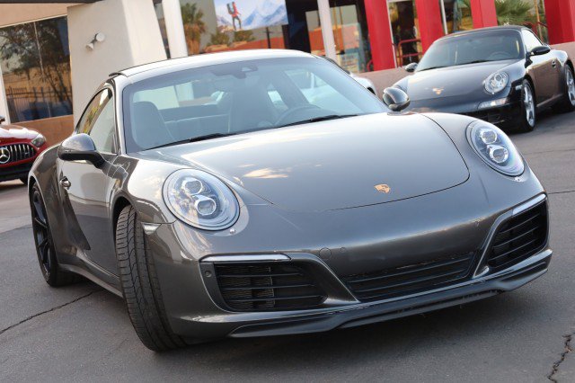 Used 2017 Porsche 911 Carrera 4S AWD/4WD image 2