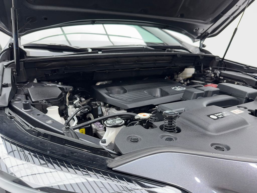 Used 2024 Lexus NX 250 FWD w/ Towing Package (2000 Lbs) image 13