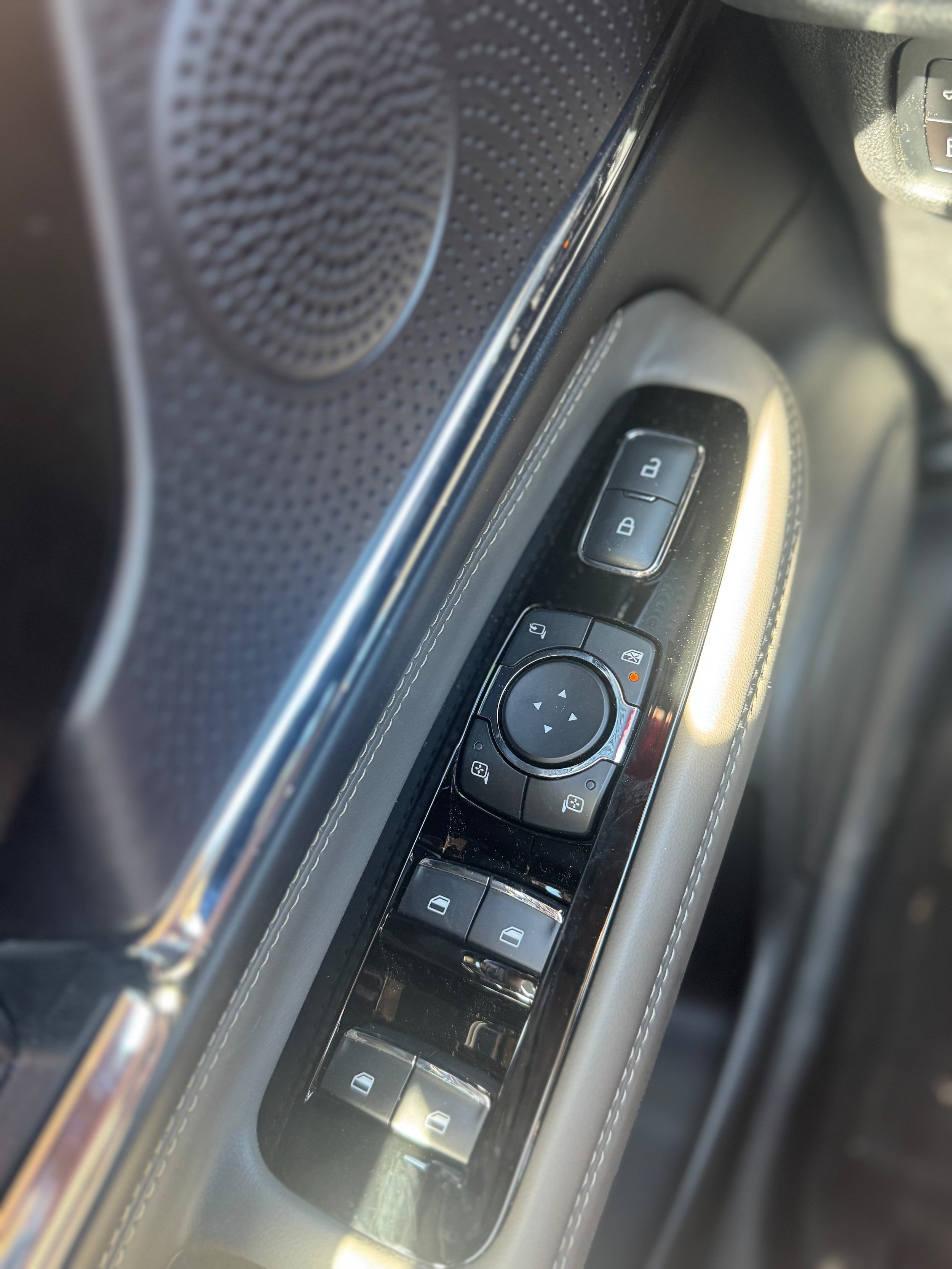 New 2024 Lincoln Corsair Grand Touring AWD/4WD image 13