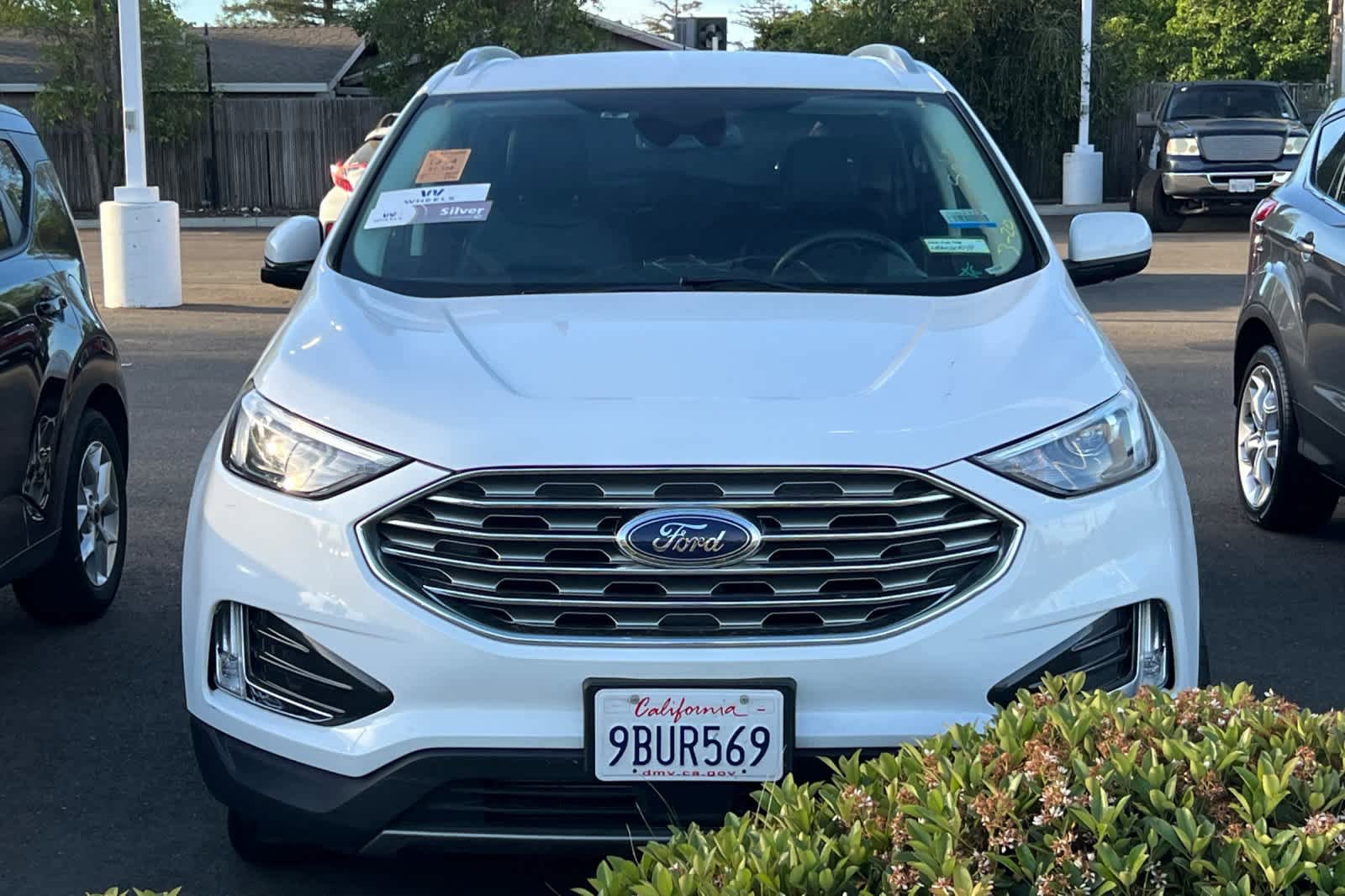 Used 2022 Ford Edge SEL w/ Convenience Package image 2