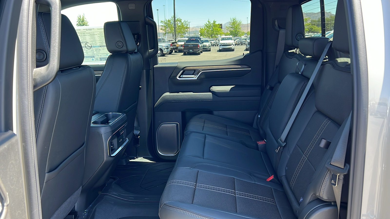 New 2026 Chevrolet Silverado 1500 High Country AWD/4WD image 16