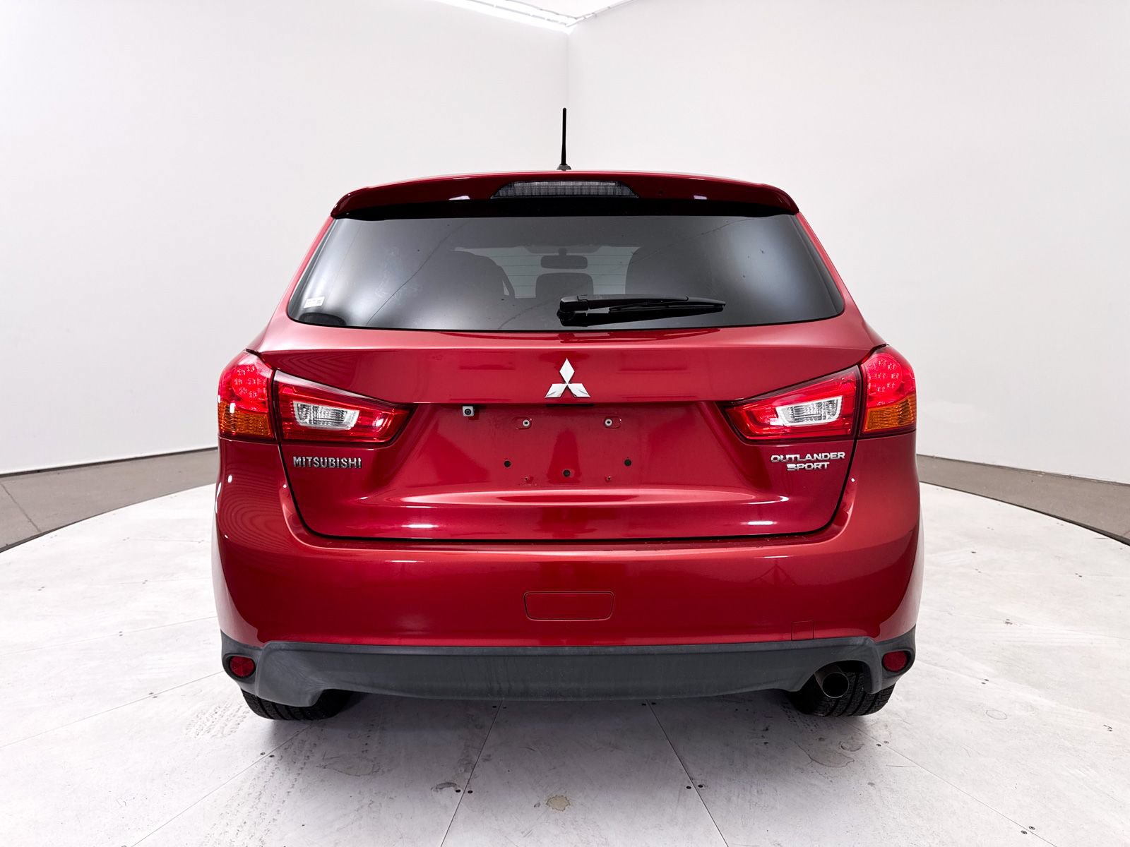 Used 2016 Mitsubishi Outlander Sport ES FWD image 9