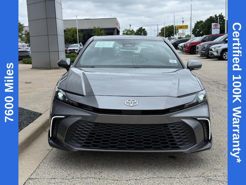 Used 2025 Toyota Camry SE FWD image 9