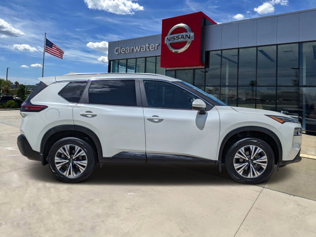 Used 2023 Nissan Rogue SV w/ SV Premium B Package FWD image 3