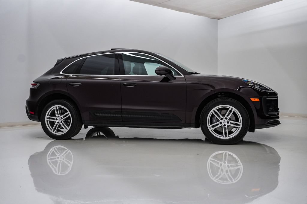Used 2023 Porsche Macan Turbo AWD/4WD image 9