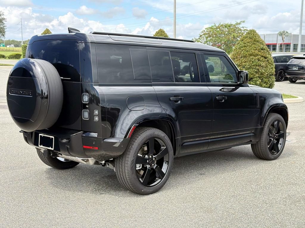 New 2026 Land Rover Defender 110 X-Dynamic SE AWD/4WD image 5