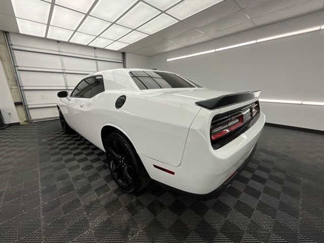 Used 2018 Dodge Challenger SXT w/ Blacktop Package image 18