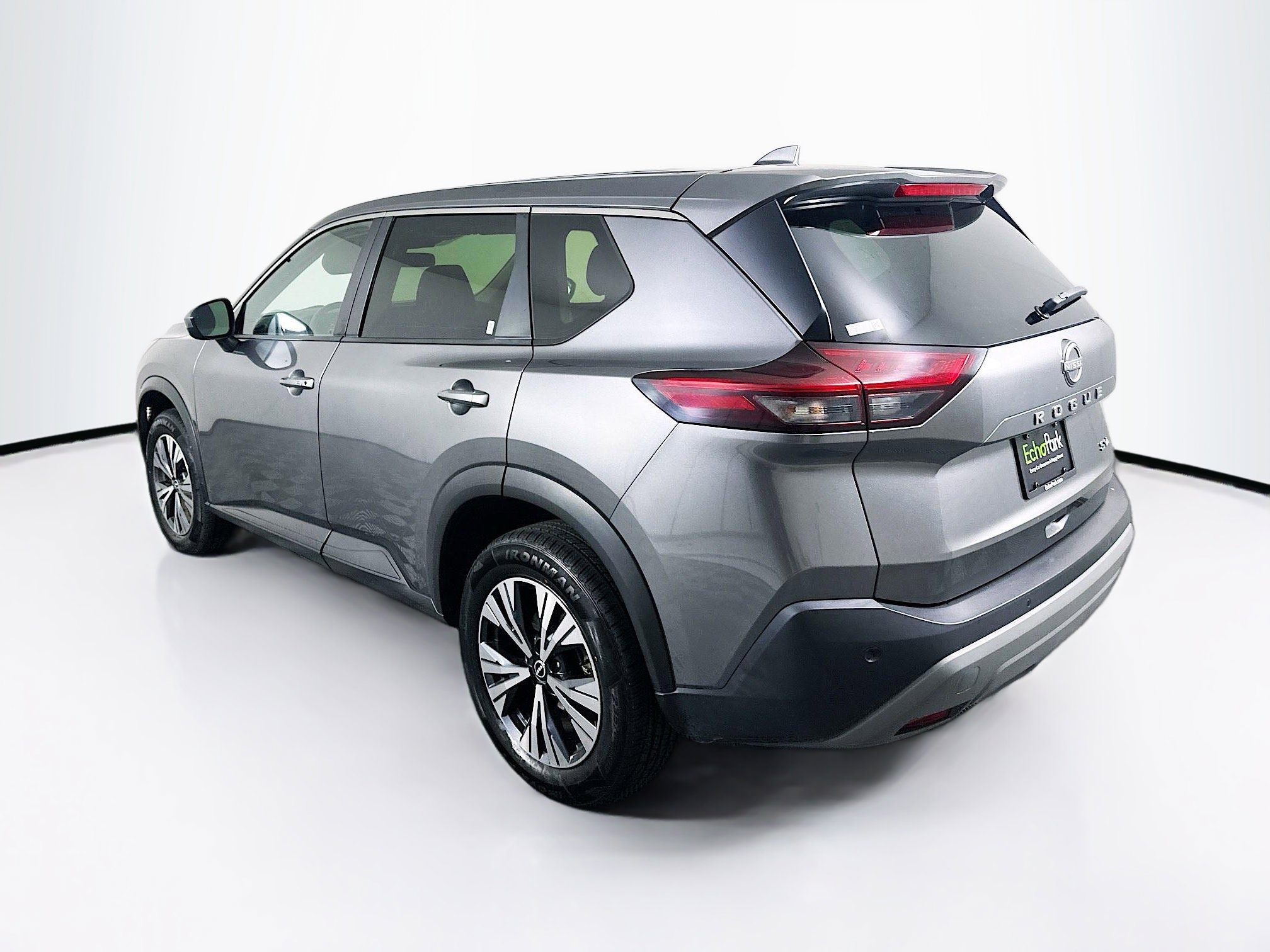 Used 2023 Nissan Rogue SV FWD image 5