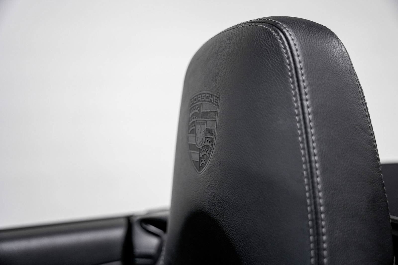 Used 2010 Porsche 911 Carrera 4S AWD/4WD image 17