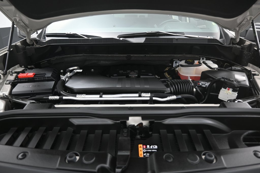 Used 2026 Chevrolet Silverado 1500 RST w/ RST Select Package RWD image 11