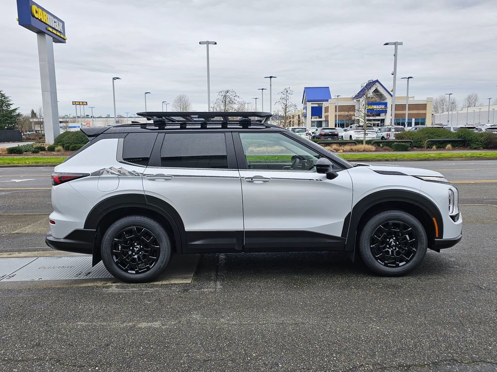 New 2026 Mitsubishi Outlander Trail Edition image 4