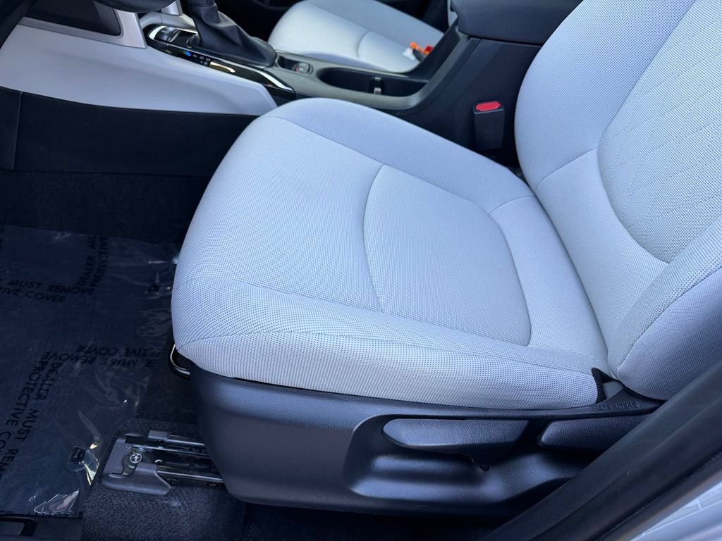 Used 2023 Toyota Corolla Cross L FWD image 34