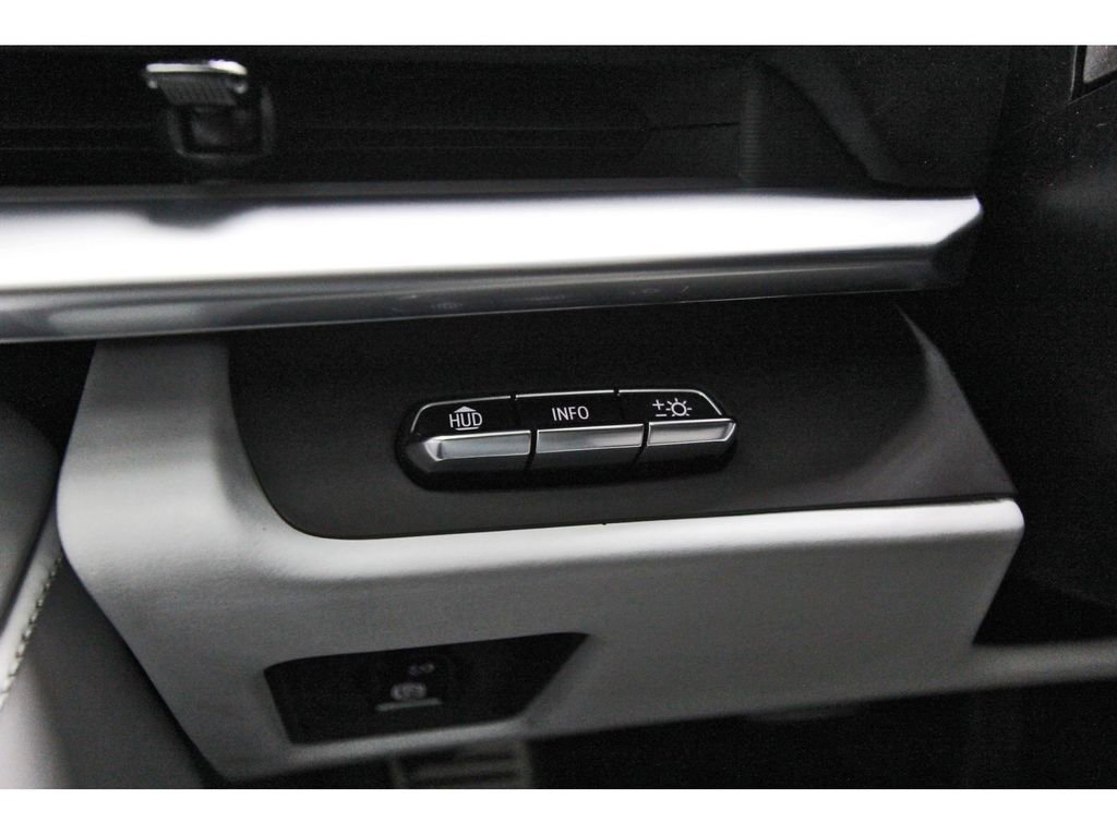 Used 2023 Chevrolet Corvette Stingray Premium Conv w/ Z51 Performance Package RWD image 16