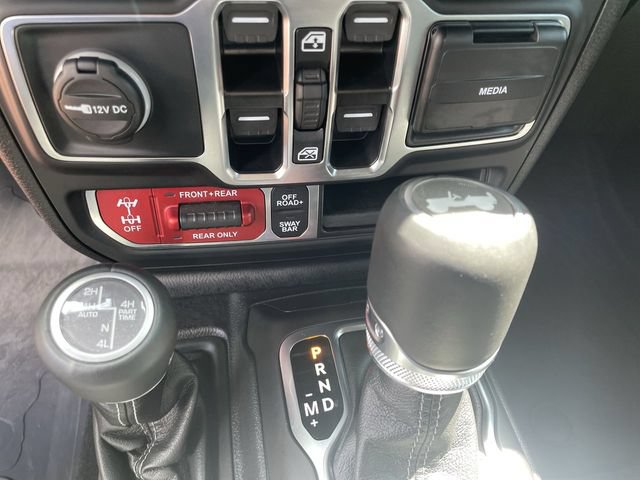 Used 2025 Jeep Wrangler Unlimited Rubicon AWD/4WD image 24