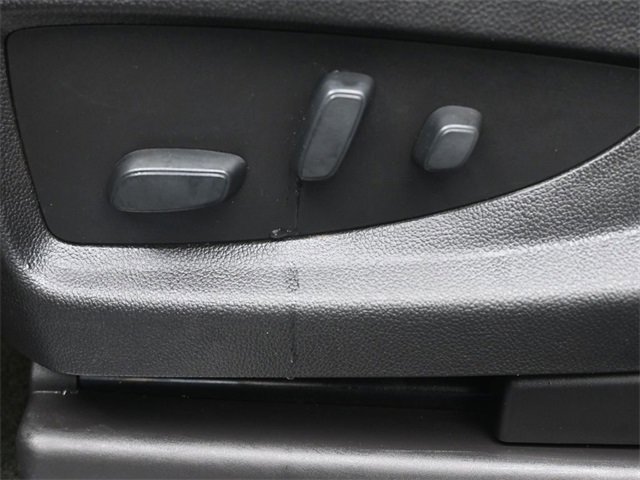 Used 2018 GMC Yukon SLT w/ Premium Edition image 31