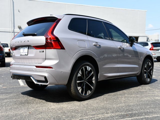 New 2026 Volvo XC60 B5 Plus w/ Protection Package Premier image 7