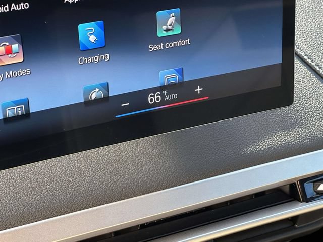Certified 2023 BMW iX xDrive50 w/ Sport Package AWD/4WD image 35