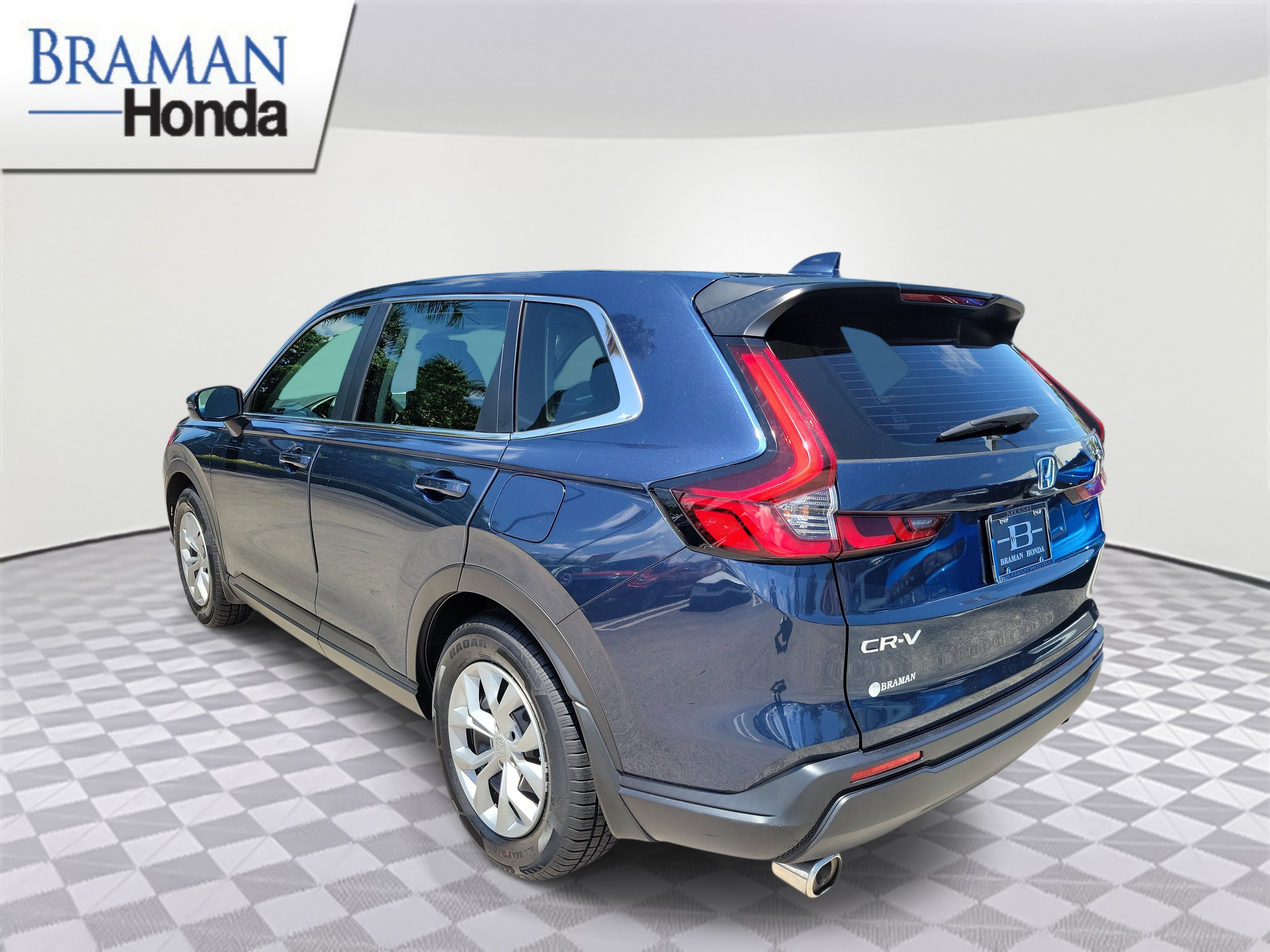 Certified 2024 Honda CR-V LX image 4