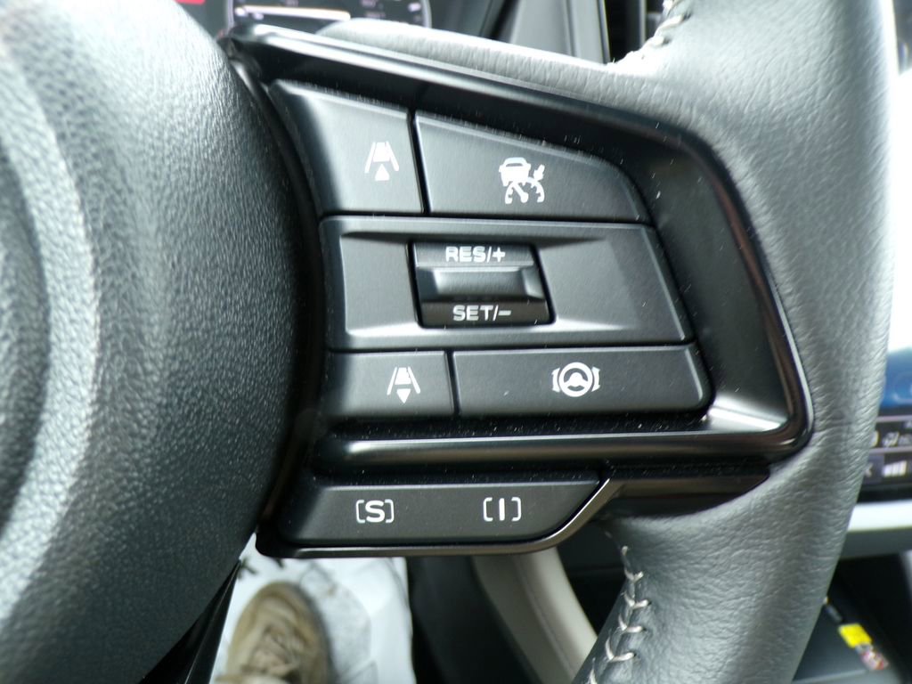Used 2026 Subaru Forester Premium AWD/4WD image 31