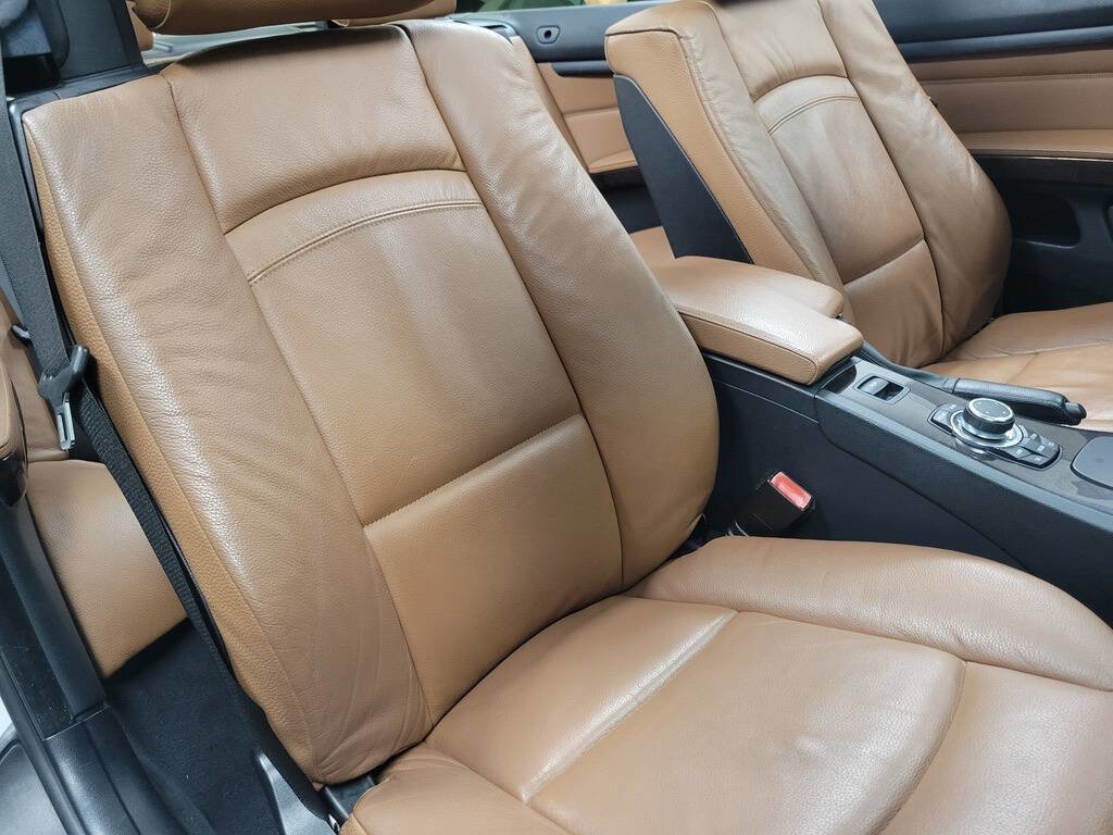 Used 2012 BMW 328i Convertible image 35