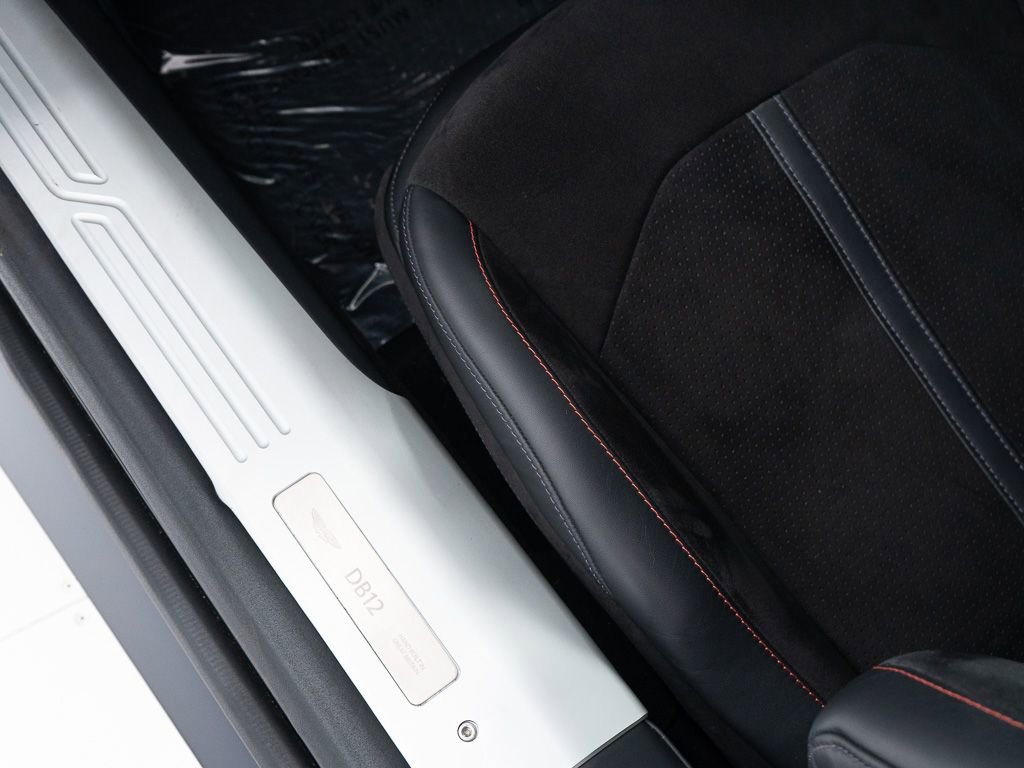 Used 2025 Aston Martin DB12 Coupe image 12