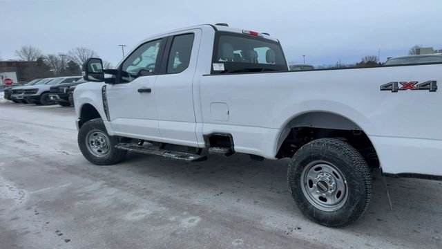 New 2026 Ford F250 XL w/ XL Chrome Package image 4