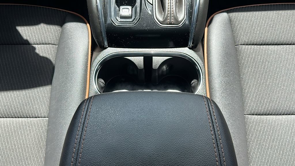 Used 2025 GMC Canyon AT4 image 28