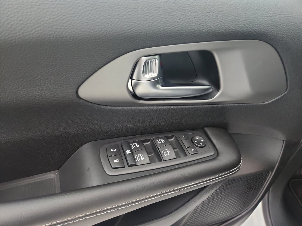 New 2027 Chrysler Pacifica LX FWD image 20