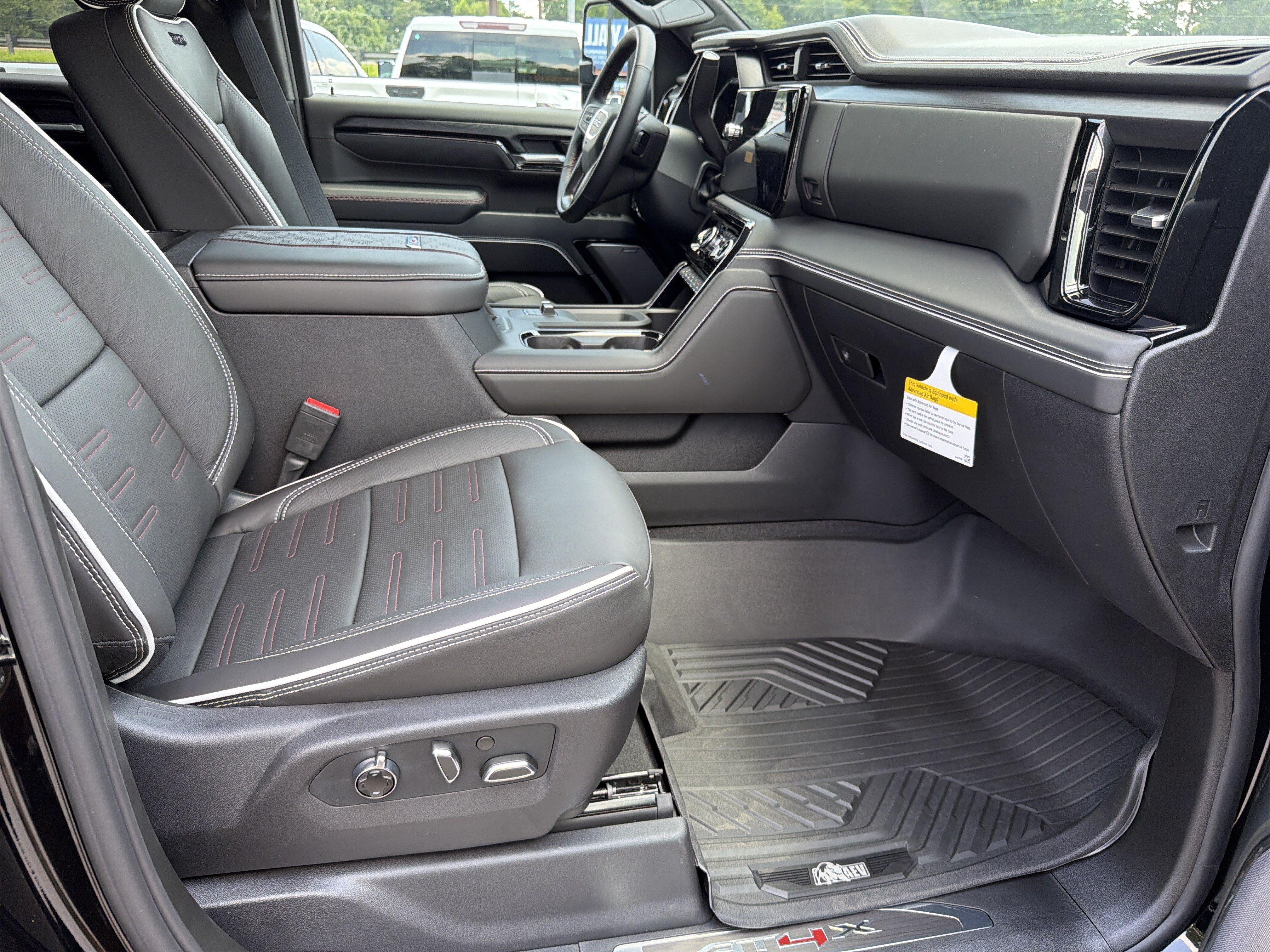 New 2026 GMC Sierra 2500 AT4X w/ AT4X AEV Edition AWD/4WD image 14