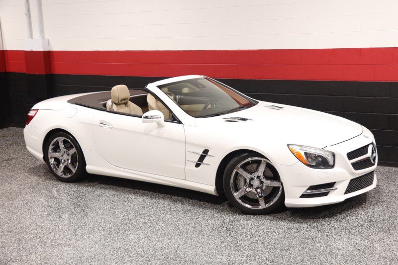 Used 2015 Mercedes-Benz SL 400 image 2