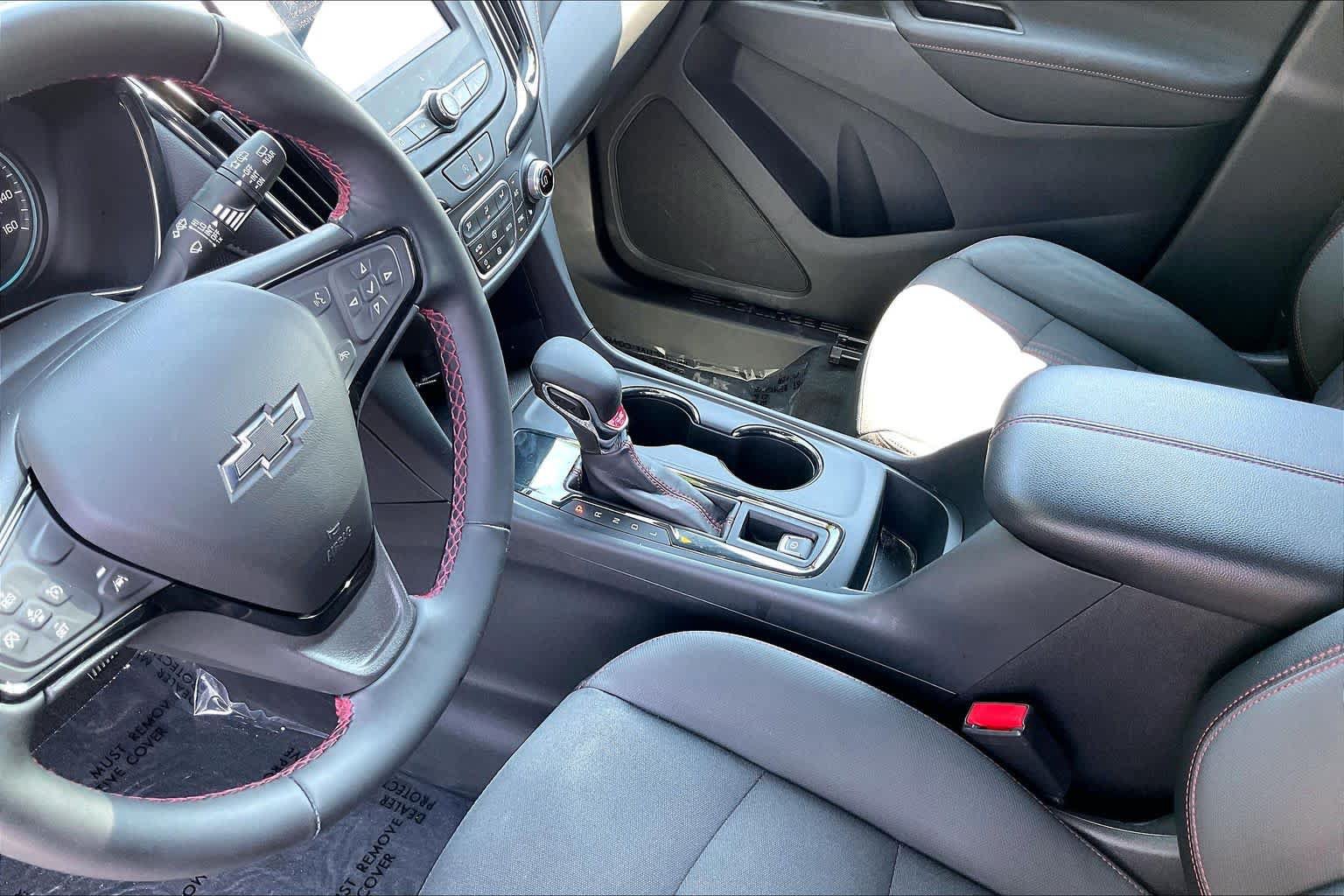 Used 2023 Chevrolet Equinox RS FWD image 17