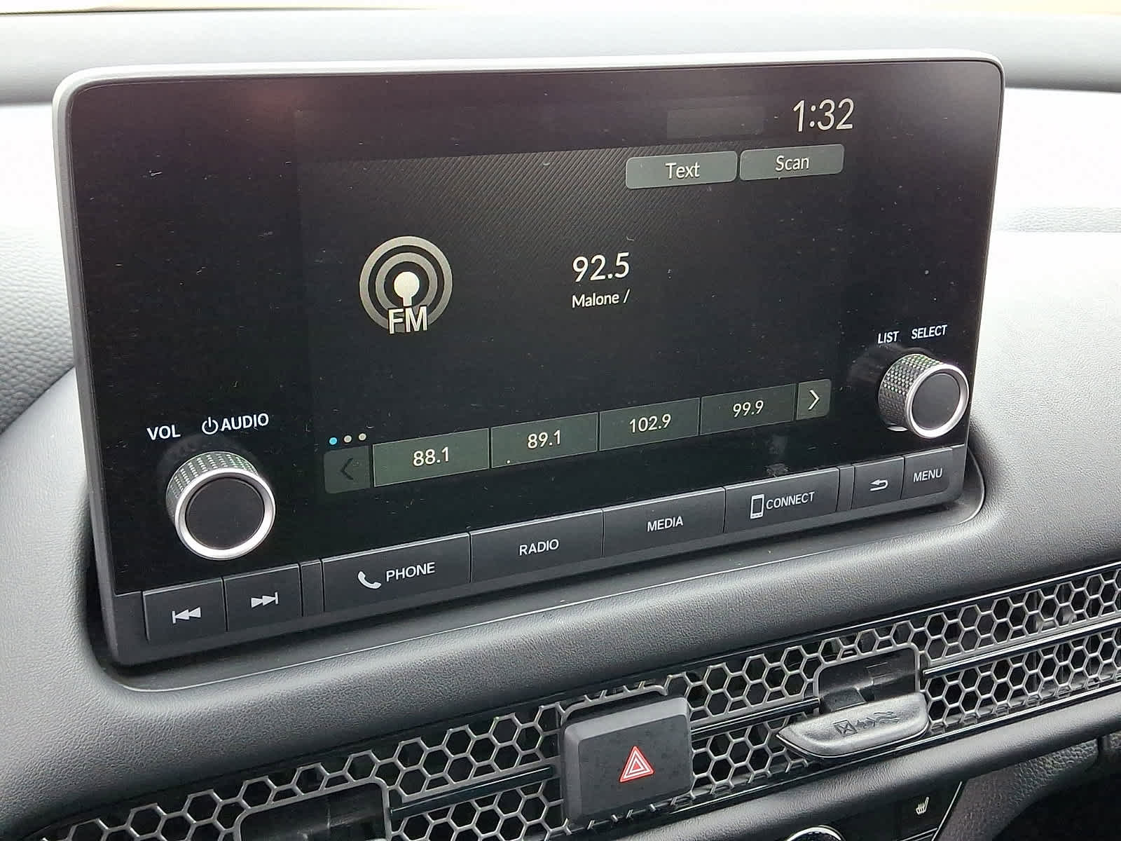 Certified 2025 Honda HR-V Sport image 20