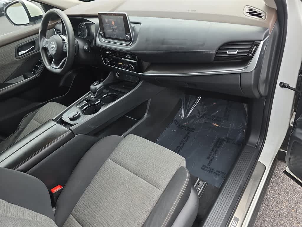 Used 2021 Nissan Rogue SV AWD/4WD image 11