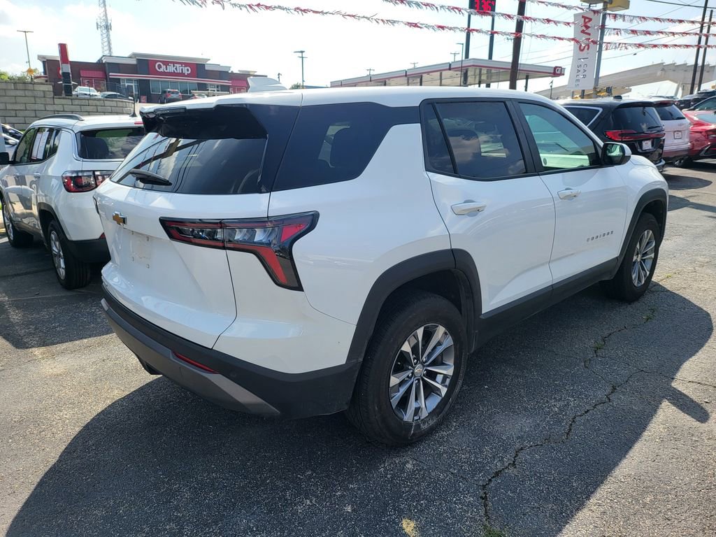 Used 2025 Chevrolet Equinox LT FWD image 8