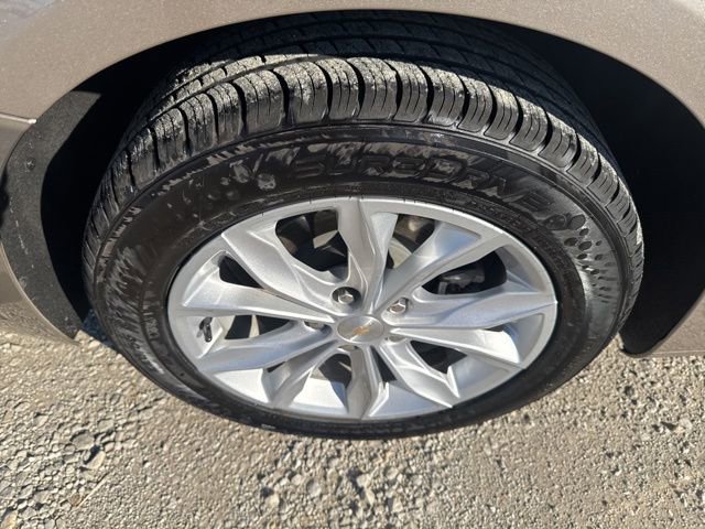 Used 2024 Chevrolet Malibu LT FWD image 24