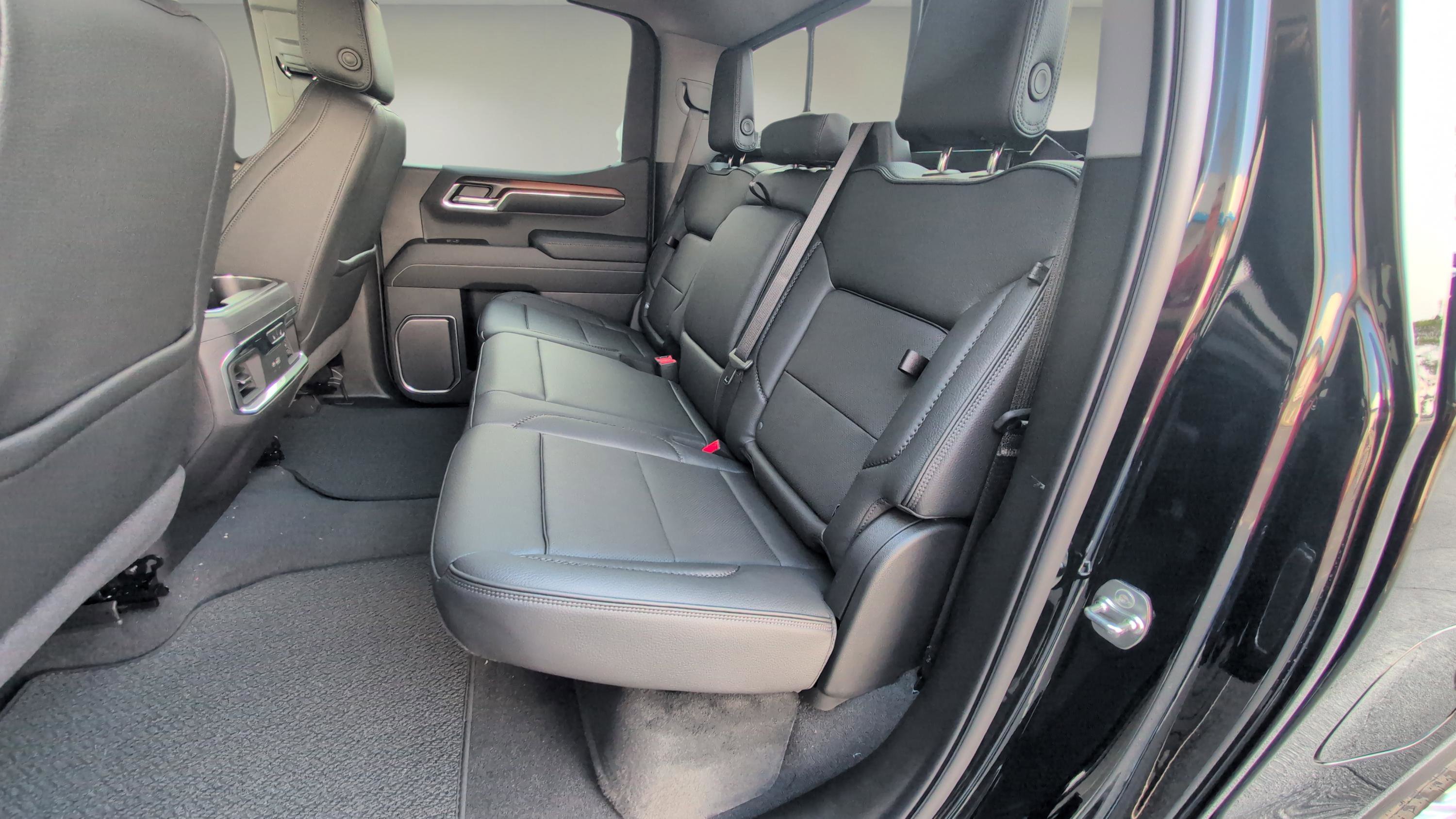 New 2026 GMC Sierra 1500 Denali w/ Technology Package image 16