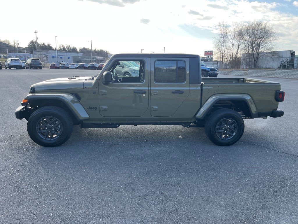 New 2026 Jeep Gladiator Sport image 6