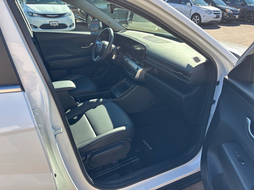 Certified 2025 Hyundai Kona Limited AWD/4WD image 28