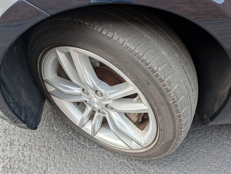 Used 2012 Tesla Model S RWD image 28