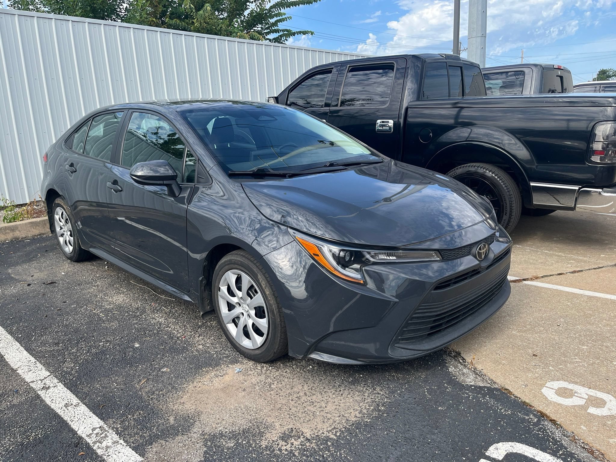 Used 2024 Toyota Corolla LE FWD image 6