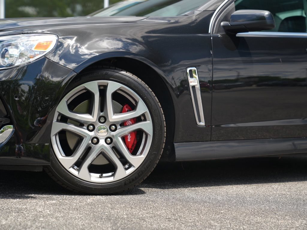 Used 2017 Chevrolet SS RWD image 4
