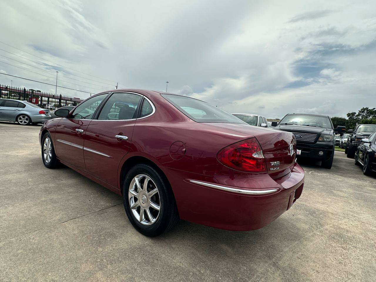 Used 2005 Buick LaCrosse CXS w/ Chrome Appearance Package FWD image 4