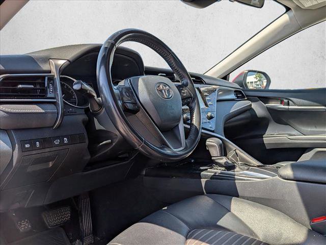 Used 2020 Toyota Camry SE FWD image 9