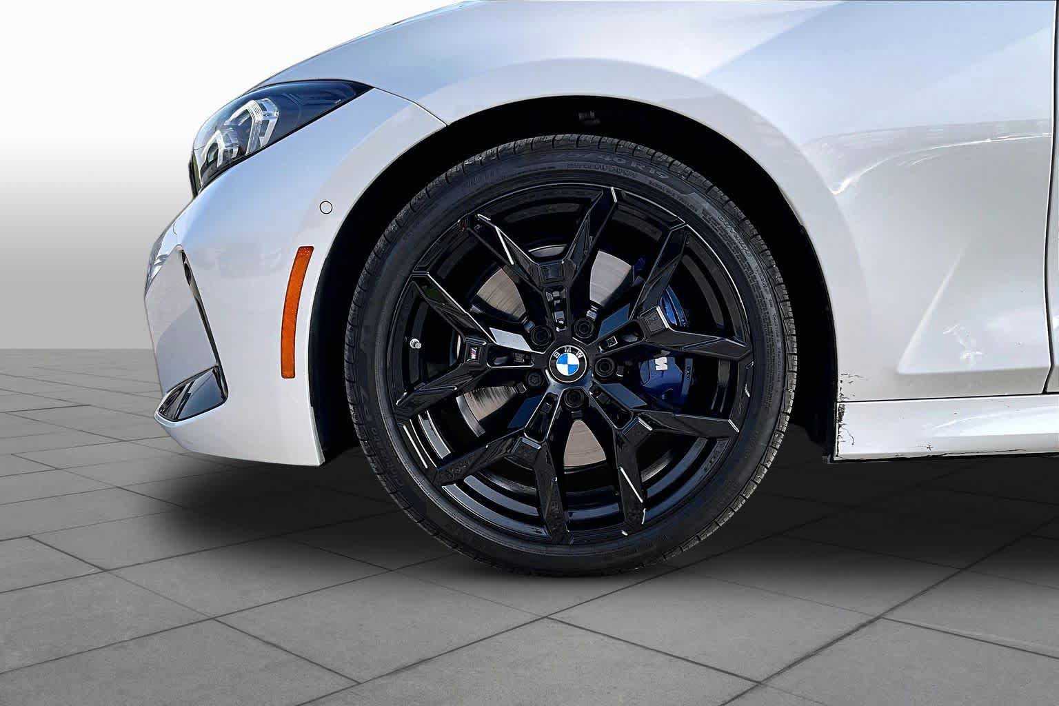 Used 2026 BMW 330i Sedan w/ M Sport Package RWD image 10