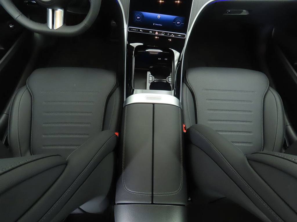 New 2025 Mercedes-Benz C 300 4MATIC Sedan image 18
